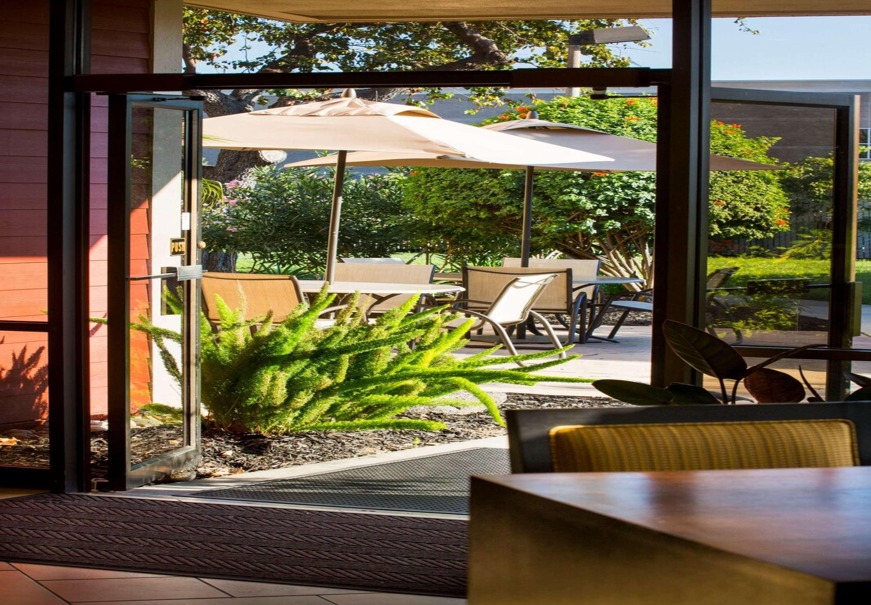 Best Western Plus Garden Court Inn Fremont Exteriör bild