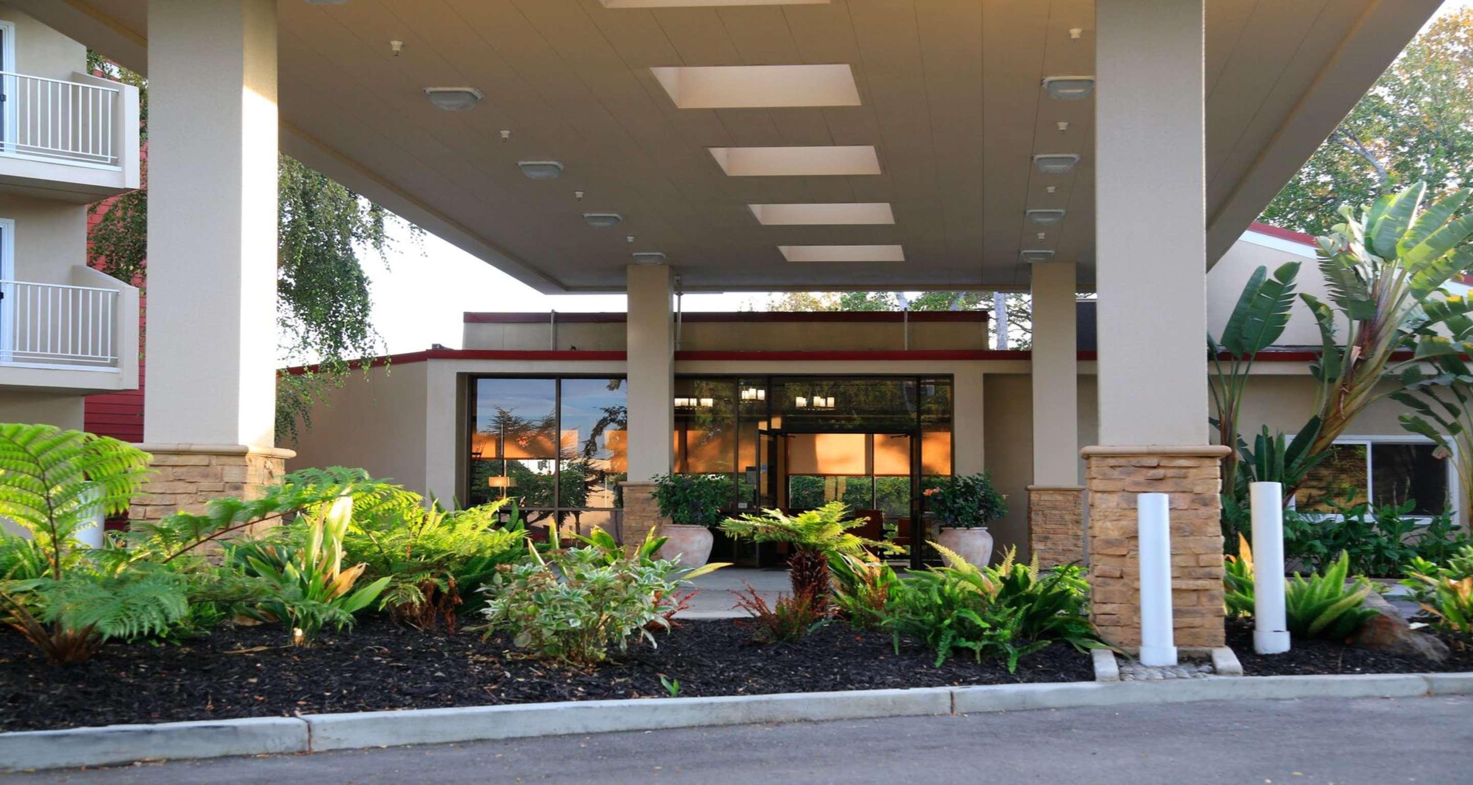 Best Western Plus Garden Court Inn Fremont Exteriör bild