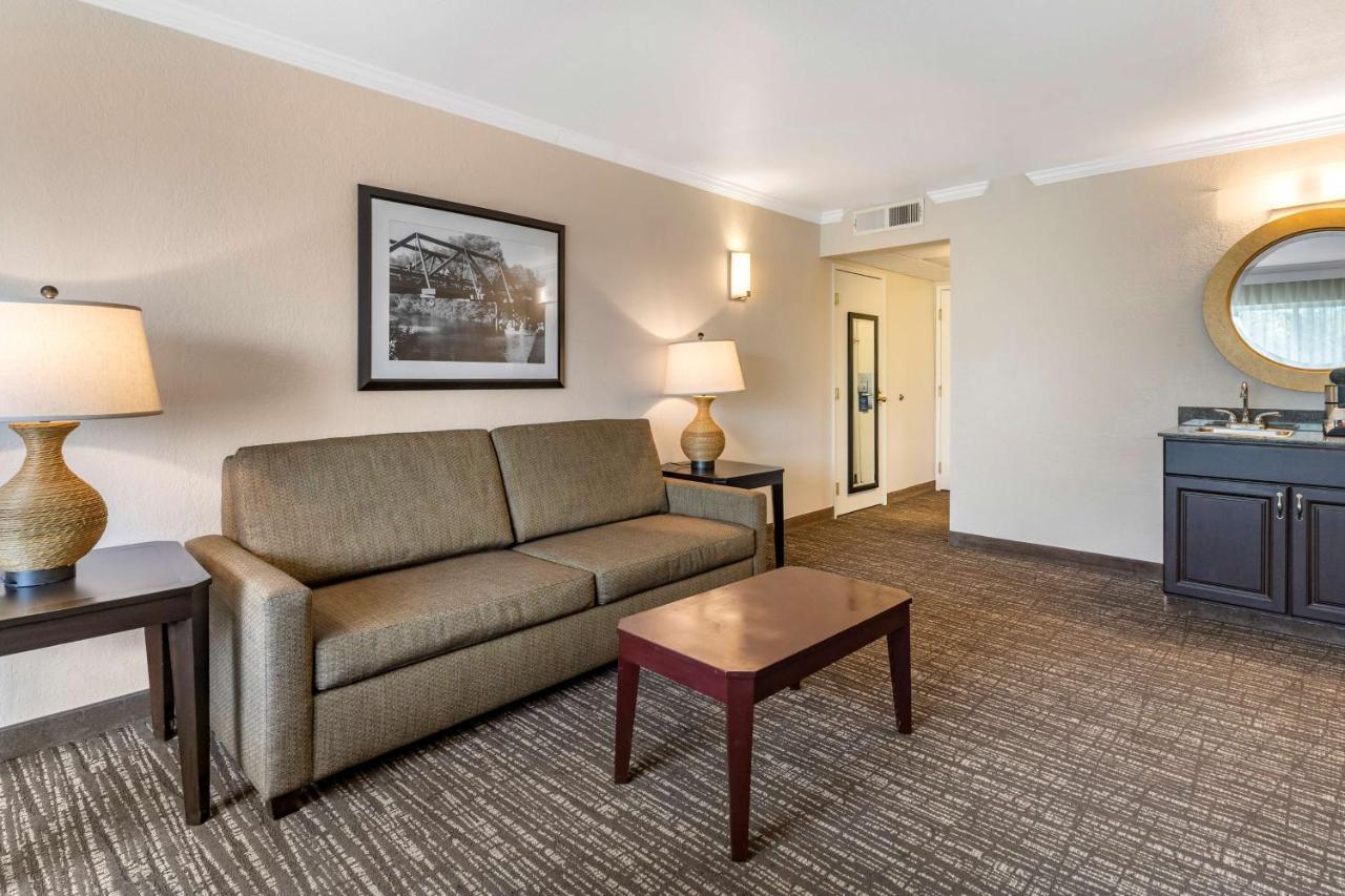 Best Western Plus Garden Court Inn Fremont Exteriör bild